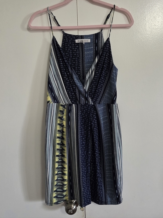 BCBGeneration Dresses & Skirts - BCBGeneration Wrap Style Dress